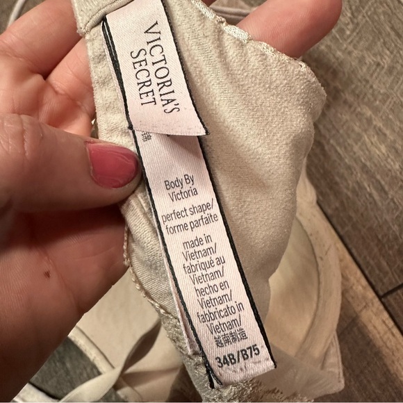 Victoria’s Secret Perfect Shape Bra - Picture 3 of 5
